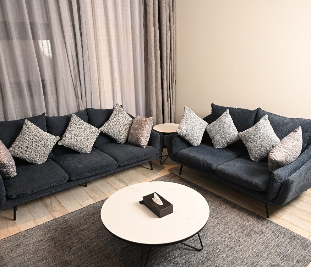 <a href="https://www.vivianparkhotels.com/ar/al-rawabi-a-studio-for-people-with-special-needs">جناح لذوي الاحتياجات الخاصة <i class="fa fa-arrow-left"></i></a>