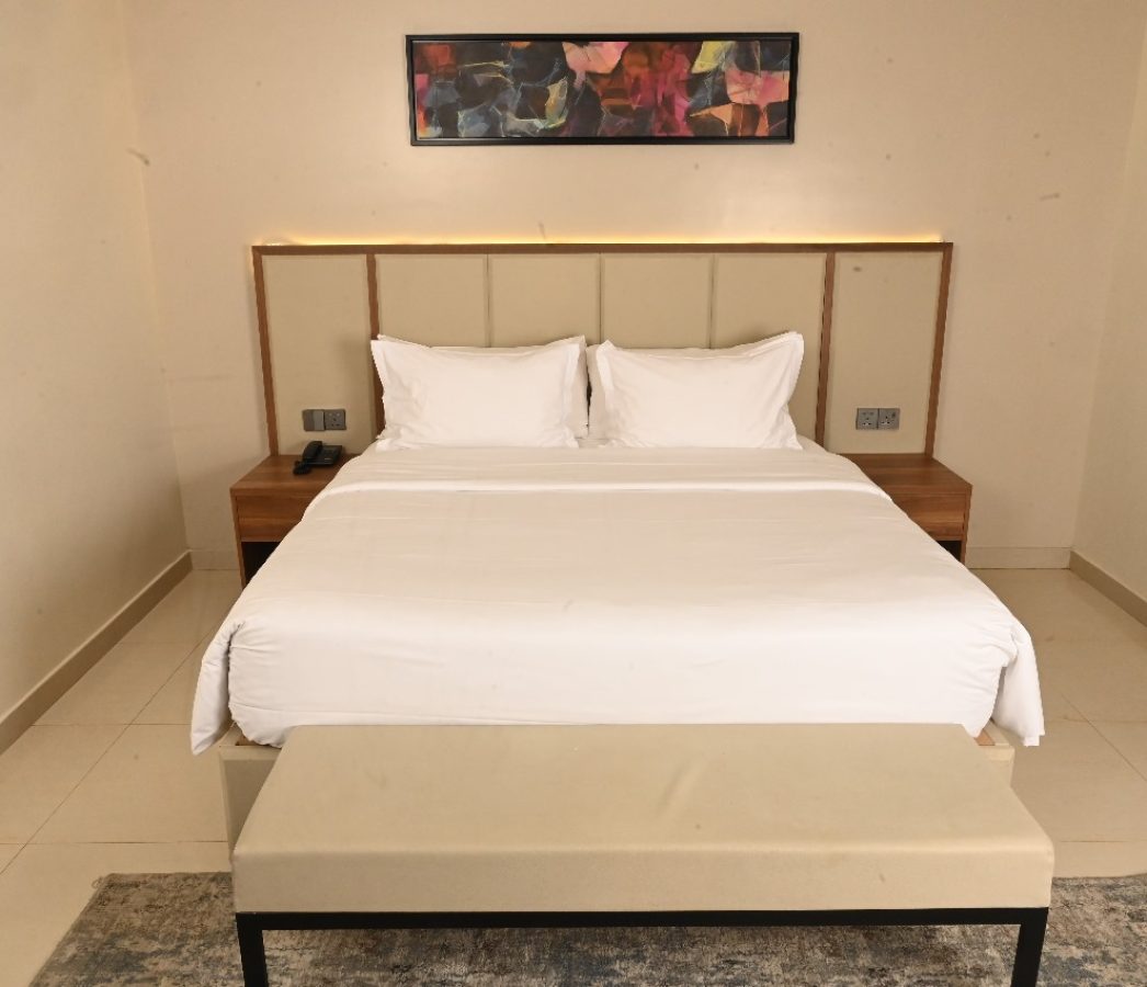 <a href="https://www.vivianparkhotels.com/ar/al-azazia-family-suite-with-two-rooms-and-a-hall"> جناح عائلي غرفتين وصالة <i class='fa fa-arrow-left'></i> </a>